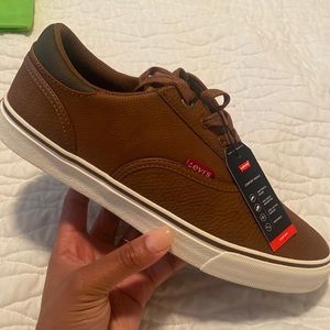 Levi Tan/Brown Shoe